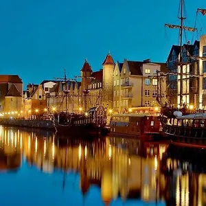 Gdańskie - Targ Rybny Z Widokiem Na Motławę Gdańsk